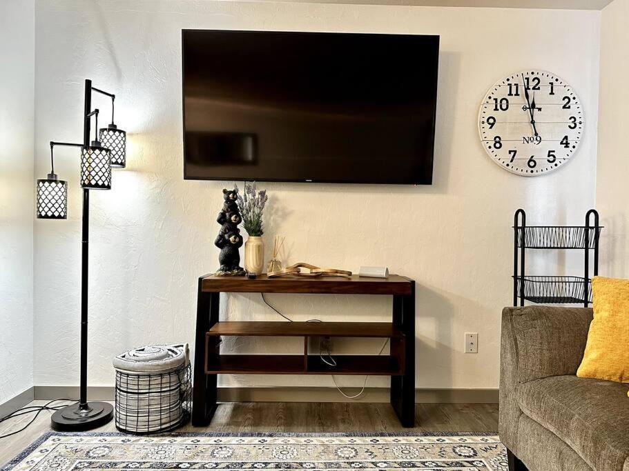 Comfortable 2Br Apt Central Fairbanks Dış mekan fotoğraf